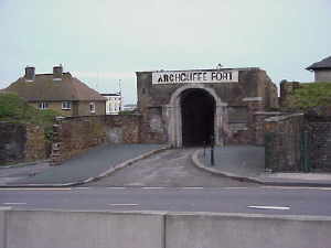 Archcliffe_Fort2.jpg (6902 bytes)