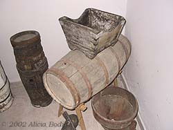 barile, barilaio, e altri articoli impiegati per fare il vino - Museo della Civilt Contadina, Morano Calabro
