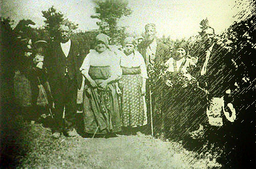 Ritorno da una gita al Santuario della Madonna del Pollino, 30 giugno 1938 - da 'Frascineto nella memoria'
