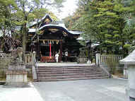 Okazaki shrine.JPG (92062 bytes)