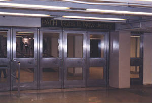path-old-entry-from-subway.jpg