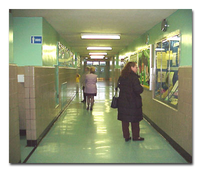 BoysRm-Hallway.jpg (108652 bytes)