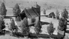 Romnes kirke og kirkegård 1952
 - church and churchyard -1952